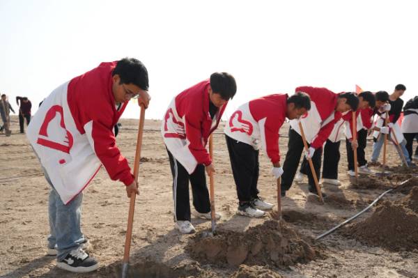 1761793333140480.jpg 3.jpg